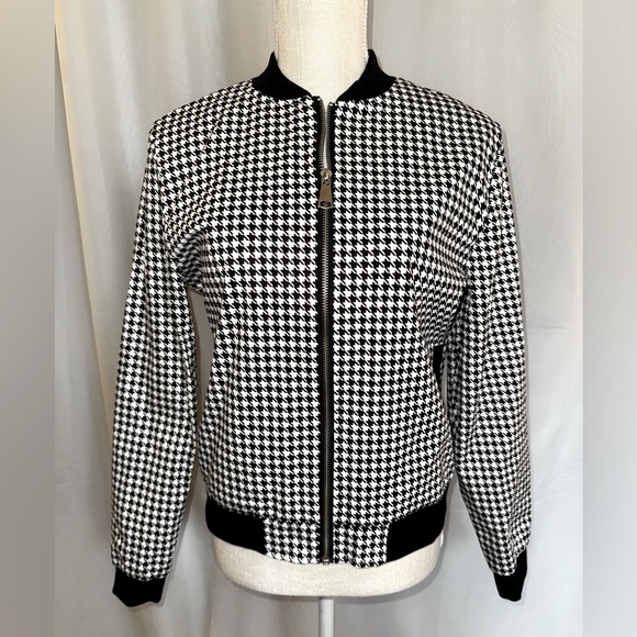 Zeagoo Black and White Houndstooth Women's bomber Jacket. Size Medium. EUC - Picture 1 of 7